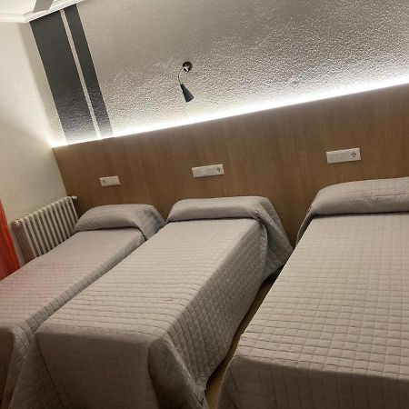 Hostal Uria Salamanca Kültér fotó